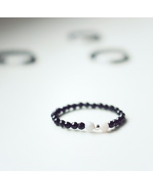 Ring - Onyx & Chalcedon